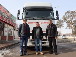 Deprem bölgesine yonca balyası desteği