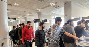 Ağrı'da 136 Afgan göçmen, ülkelerine gönderildi