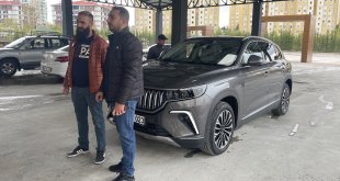 Türkiye'nin yerli otomobili Togg'un Elazığ'daki ilk teslimatı gerçekleşti