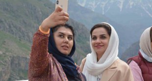 İranlı turizmciler Hakkari'ye hayran kaldı