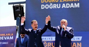 AK Parti Erzincan'ın 'seçim ofisi' coşkuyla açıldı