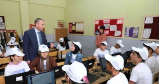 Ağrı İl Milli Eğitim Müdürü Kökrek, öğrenciler ile buluştu