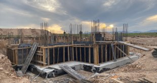 Malatya'nın Akçadağ ilçesinde deprem konutlarının inşası devam ediyor