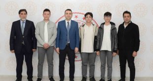 Elazığ'dan iki okul TUBİTAK bölge finallerinde 1'inci oldu