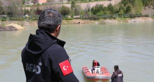 Vali Özkan, Munzur'da kaybolan gençleri arama çalışmalarını yerinde inceledi