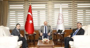 AK Parti Ağrı milletvekili adayları Vali Varol'u ziyaret etti