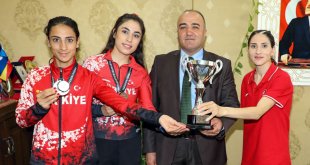 Ağrılı Sporcular Balkan Dağ Şampiyonası'nda Ülkemizi Temsil Edecek!