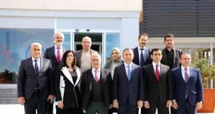 Azerbaycan Milletvekilleri Rektör Çomaklı'yı ziyaret etti