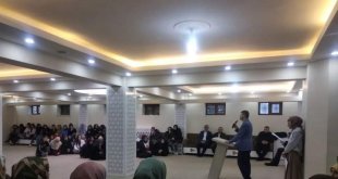 Özalp'te gençler iftarda buluştu