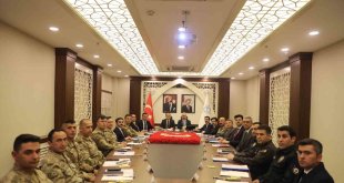 İçişleri Bakan Yardımcısı Ersoy Hakkari'de