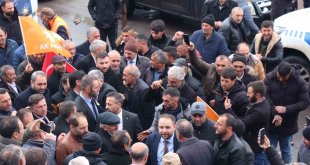 AK Parti adayları Ardahan'da coşkuyla karşılandı