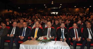 Kars'ta AK Parti gövde gösterisi yaptı