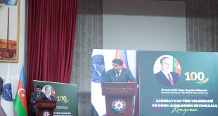 Iğdır Üniversitesi Rektörü Alma, Azerbaycan'da Bilim Kongresinde Konuştu