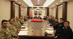 Hakkari'de seçim güvenliği toplantısı yapıldı