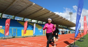 Ağrı'da Kurtuluş Koşusu Yapıldı: Sporcular Kıyasıya Mücadele Etti