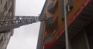 Özalp'ta apartman dairesinde çıkan yangın kontrol altına alındı