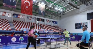 Masa Tenisi Grup Müsabakaları başladı