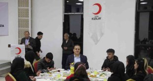 Vali Akbıyık, yetimlerle iftarda buluştu