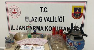 Elazığ'da hırsızlık yaptıkları iddiasıyla yakalanan 2 şüpheli tutuklandı