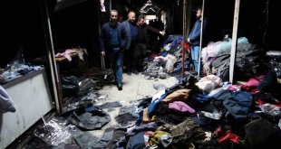 VATSO Başkanı Kandaşoğlu'ndan dükkanları yanan pazar esnafına ziyaret