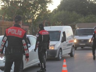 Erzincan'da çeşitli suçlardan aranan 37 kişi yakalandı, 27 kişi gözaltına alındı
