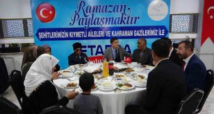Şehit yakınları ve gaziler iftar yemeğinde bir araya geldi