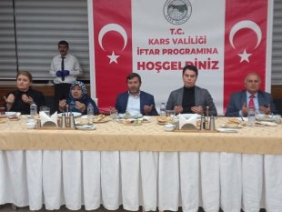 Vali Öksüz'den, şehit yakınları ve gazilere iftar