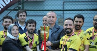 Önder Baydar Eğitimciler Ligi Şampiyonu Ertuğrul Gazi Ortaokulu oldu