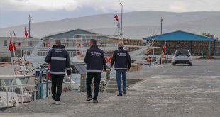 Van Gölü'nün "incileri"ni kaçak avlayanlara 390 bin lira ceza verildi