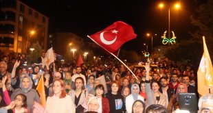 Cumhurbaşkanı Erdoğan'ın seçim başarısı kutlanıyor