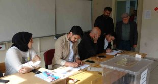 Van'da ikinci tur Cumhurbaşkanlığı seçimleri için oy verme işlemi başladı