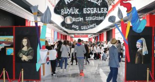 Erzurum'da "Minik Eller, Büyük Eserler" sergisi açıldı