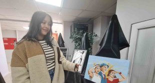 Kendi haftalarında sergi açtılar