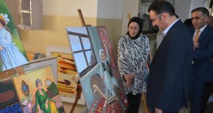Şemdinli'de resim sergisi açıldı