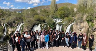 Başkaleli 330 öğrenci Van'ı gezdi