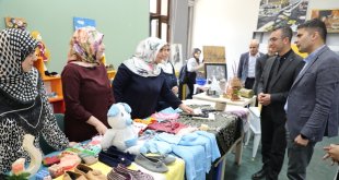 Ağrı Gençlik Merkezinde El Emeği Ürünler Sergilendi