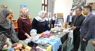Ağrı Gençlik Merkezinde el emeği ürünler sergilendi