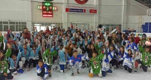 Buz Hokeyi'nde nefesler kesildi