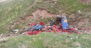 Ağrı'da devrilen tırın İranlı sürücüsü hayatını kaybetti