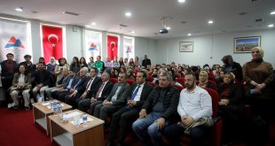 AİÇÜ'de Öğrenci Bazlı Proje Bilgilendirme Toplantısı Düzenlendi