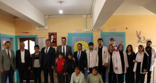 Hamur Kaymakamı Yıldırım'dan Özel Rehabilitasyon Merkezi'ne Ziyaret