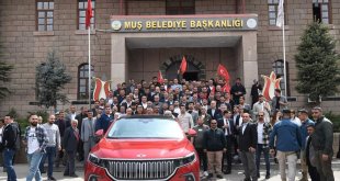 Togg, Anadolu rengi ile Alparslan diyarı Muş'ta tanıtıldı