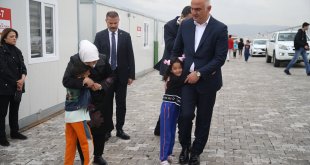 Kültür ve Turizm Bakanı Ersoy, Malatya'da konteyner kentleri ziyaret etti