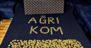 Ağrı'da bir araçta 562 altın sikke ele geçirildi