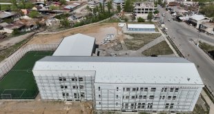 Çatak'ta depremzedeler yararına kermes düzenlendi