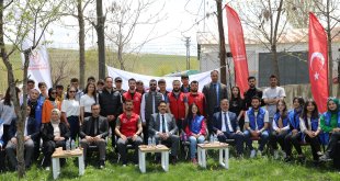 Hamur'da Gençlerle Kariyer Günleri Programı Düzenlendi