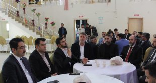 Depremden Etkilenen Çift, Hamur İlçe Müftülüğü'nün Desteğiyle Evlendi