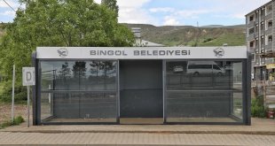 Bingöl Belediyesi otobüs duraklarını yeniliyor