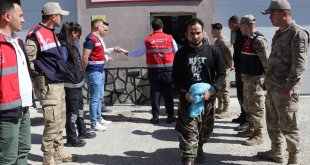 Afganistan uyruklu 227 düzensiz göçmen Ağrı'dan ülkelerine gönderildi