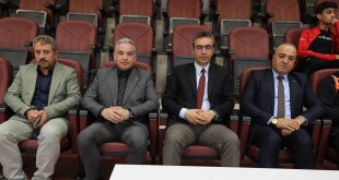 Ağrı'da, Yıldız Erkekler Voleybol Altyapı Yarı Final Maçları Devam Ediyor